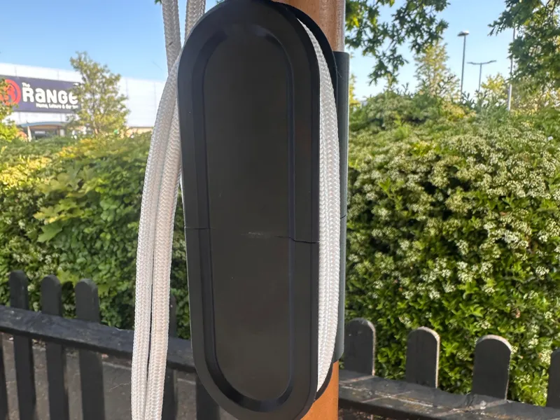 Parasol cord tidy