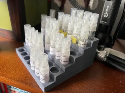 Cologne Sample Bottle Stand