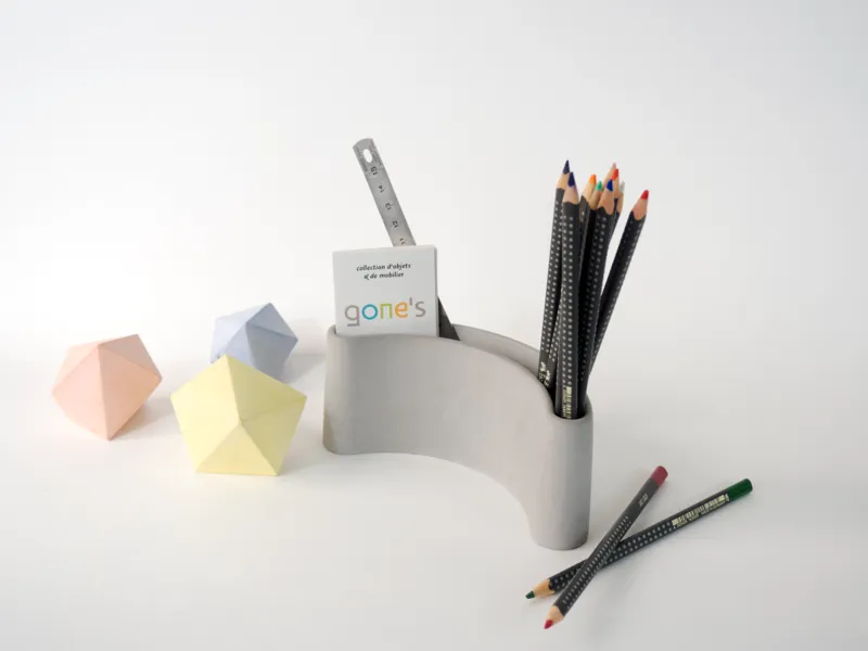 Pencil holder parenthesis