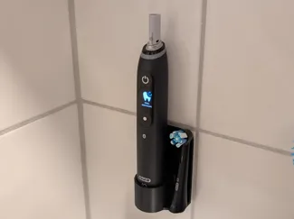 Zahnbürste Oral-B iO 7-10 Wandhalterung