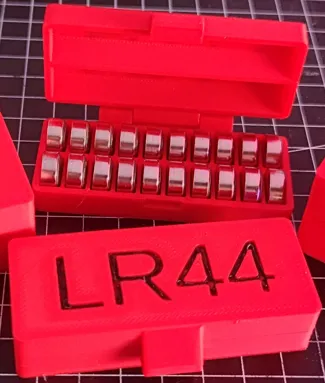 Print-in-Place Case for LR44 Batteries