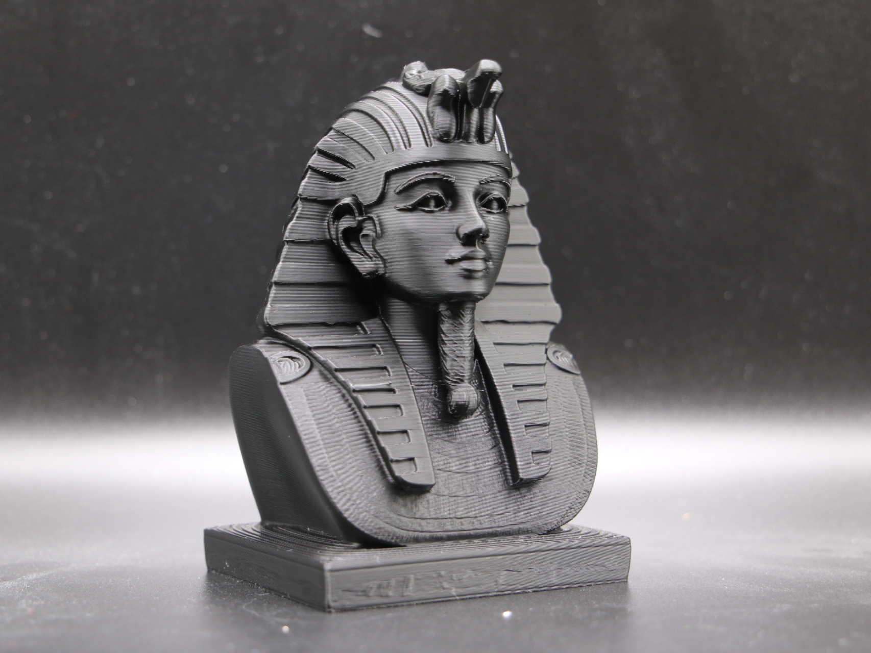 Egyptian Pharaoh Bust – Historical Decor