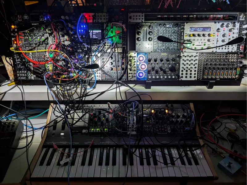 Stand for 7U Eurorack case