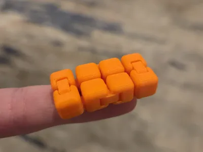 World's Smallest Infinity Cube (<4 grams)