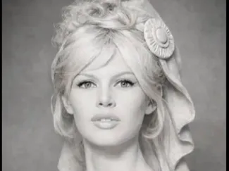 Buste Marianne Brigitte Bardot