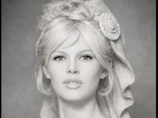 Buste Marianne Brigitte Bardot