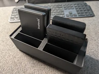 Gridfinity bin for external 6x 2,5" HDD; 2x5x10