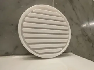 Self-draining bathroom organizer