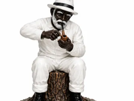 Escultura Preto Velho