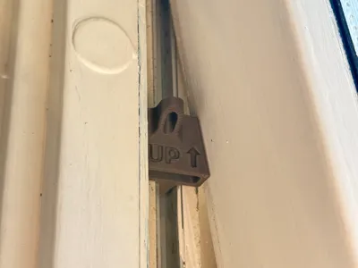 Anti-Slam Window Wedge 