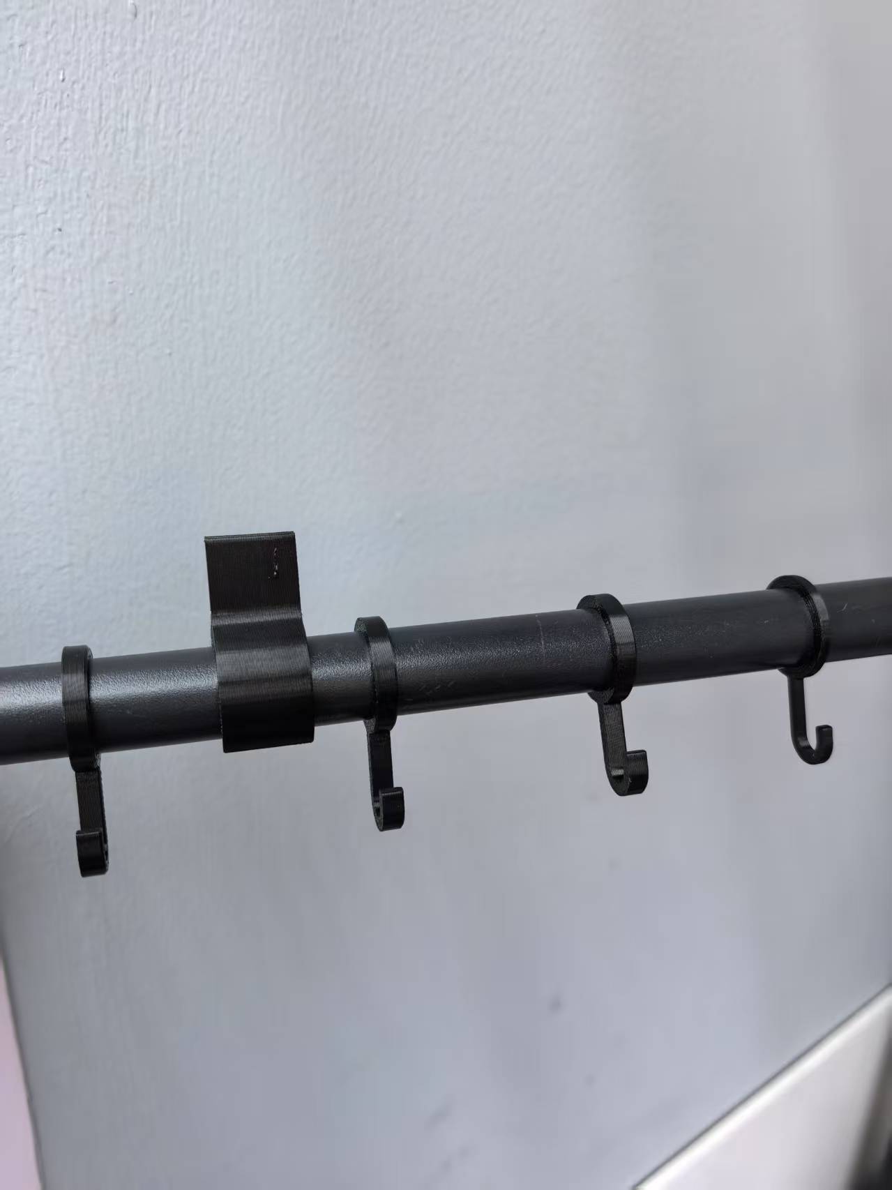 Miniatura 2 do modelo 3D 圆形管封闭挂钩以及展示牌夹子