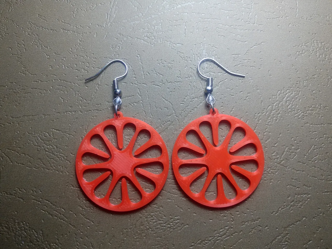 The Wheel of Time Earrings view 3