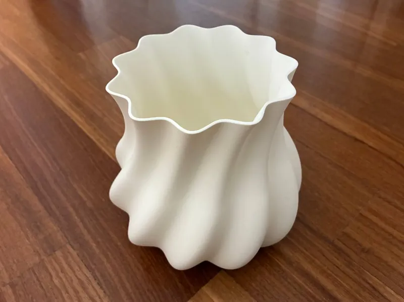 Flower vase