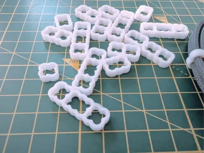Closed cable combs for PSU cables