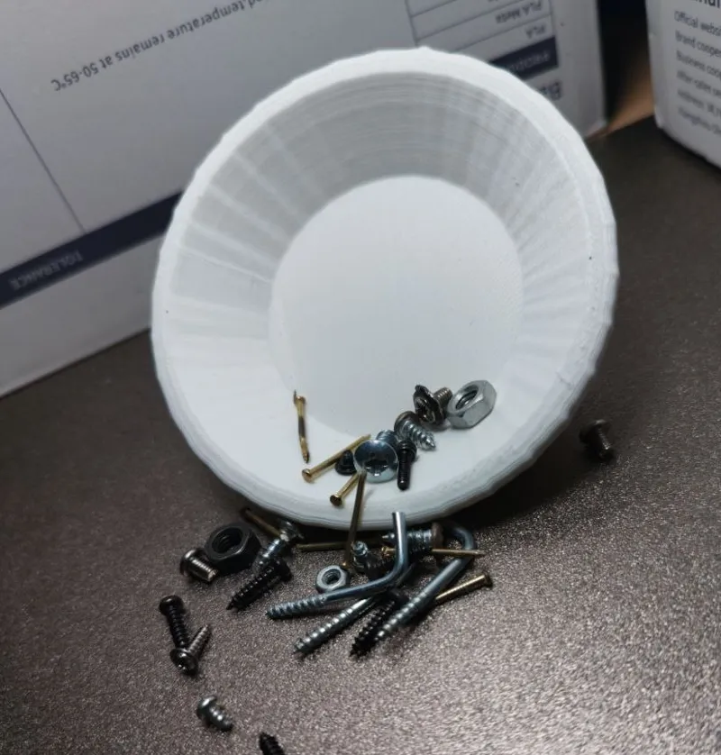 Samurai hat container