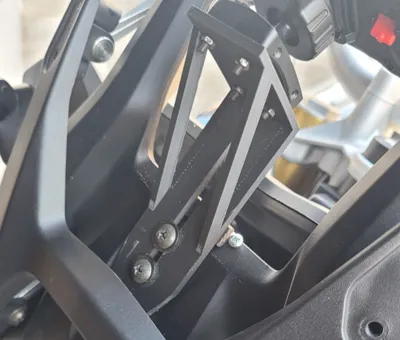 Supporto telefono per cupolino moto