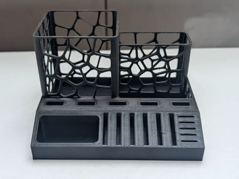 Modern Office Desk Voronoi Organizer
