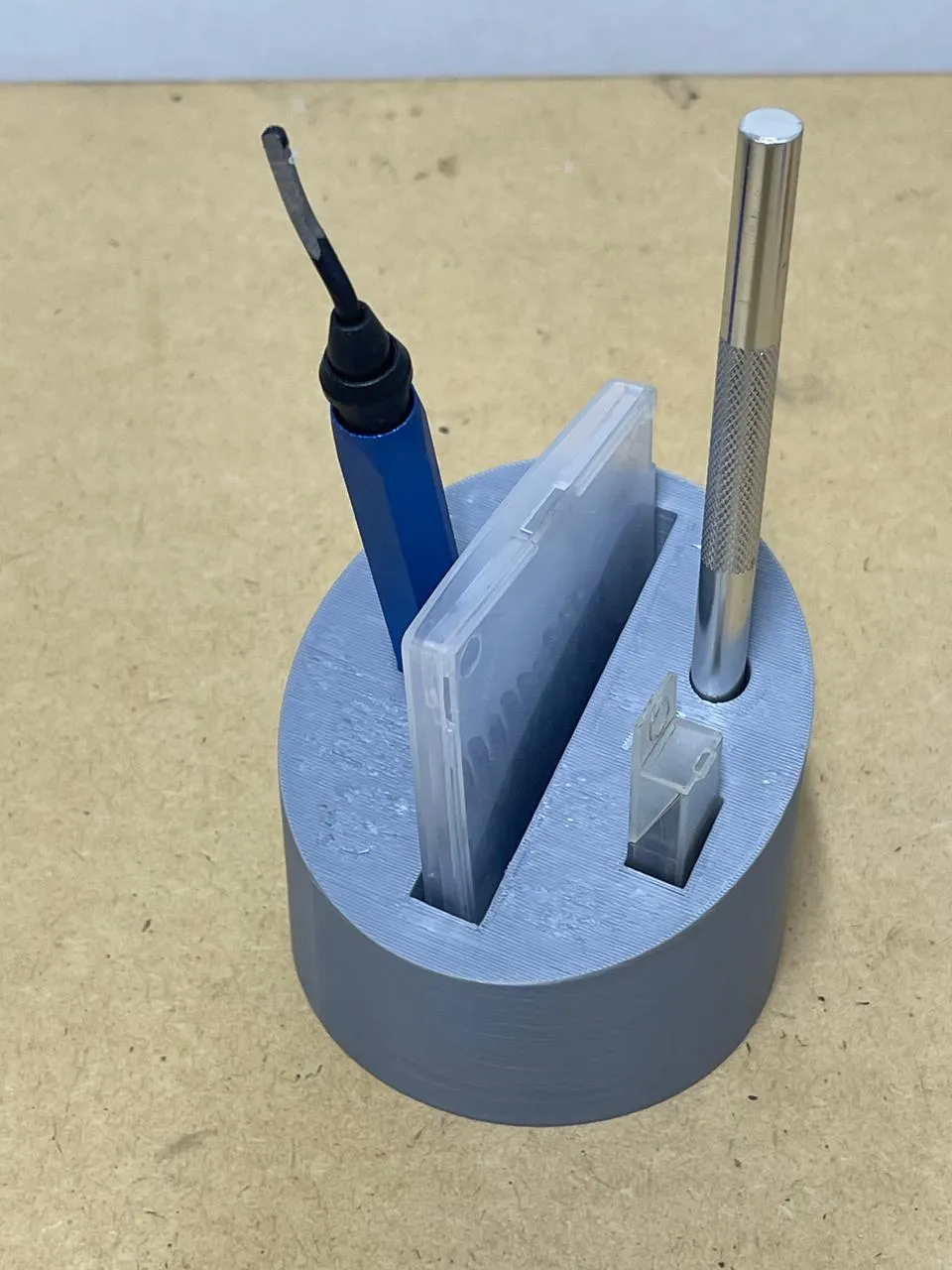 deburring tool and craft blade holder - Free 3D Print Model - MakerWorld