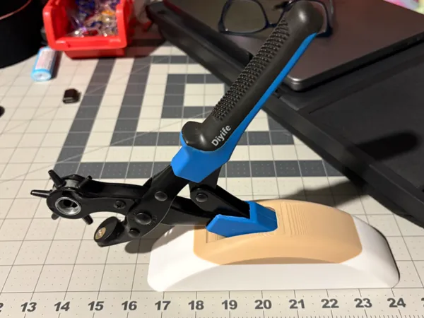 https://makerworld.bblmw.com/makerworld/model/USbec73172f1e0f8/design/5aab399ea8d082e0.jpeg