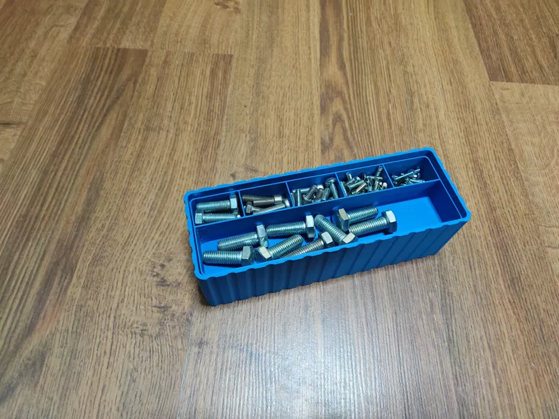 ultimate screw holder