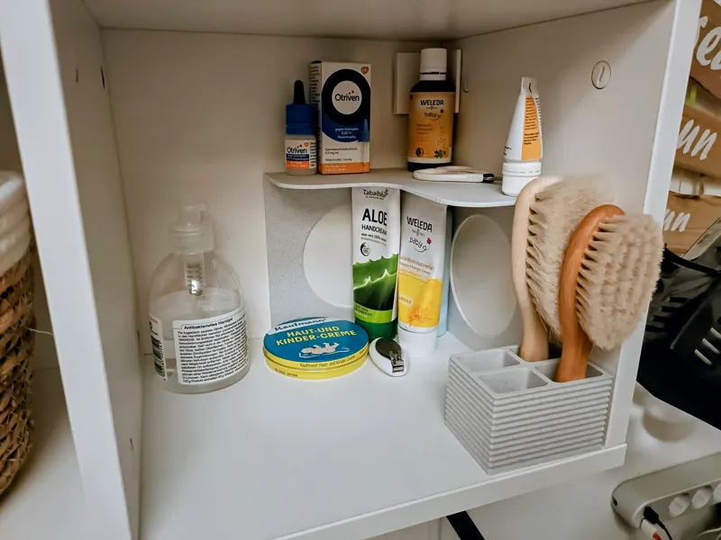 Kallax corner inner shelf / organizer
