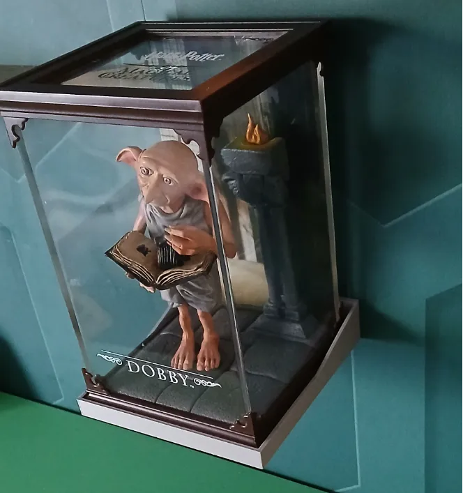 noble collection magical creature shelf 