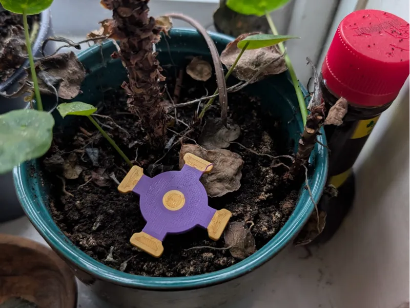 Iridium Sprinkler Plant Buddy/ Plantpot Decoration