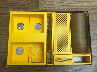 Dice Town 1st Edition Insert Sleeved no lid lift