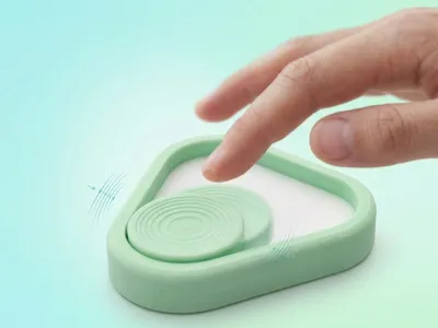 SnapTrack Triangular Fidget