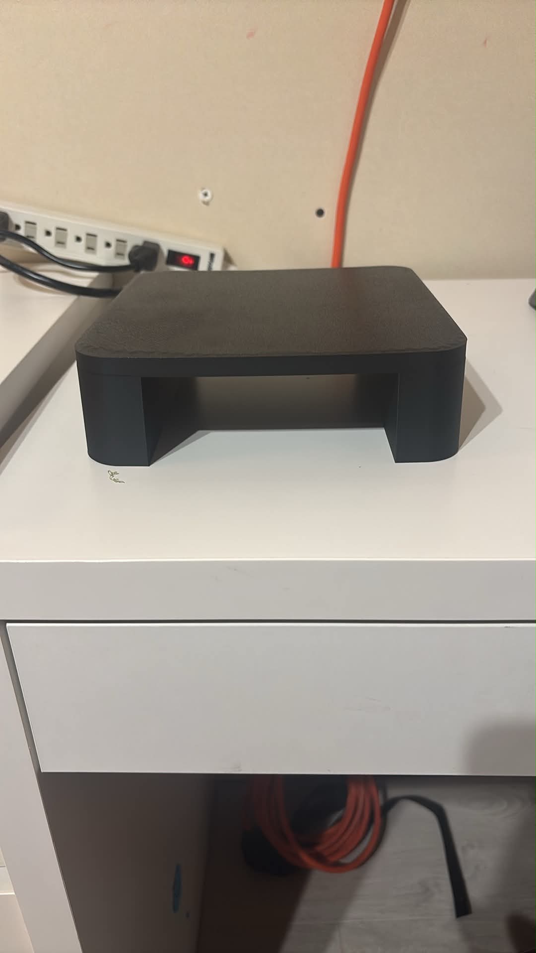 Support d’écran surélevé - Modèle d'Impression 3D Gratuit - MakerWorld