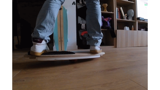 Freestyle balance board