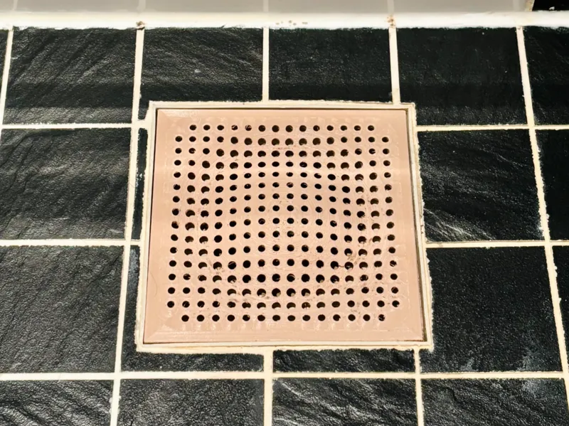 Square Shower Drain with Hair Catcher (Resizable)
