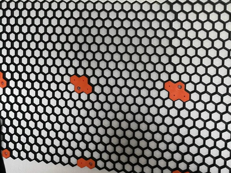 Honeycomb storagewall