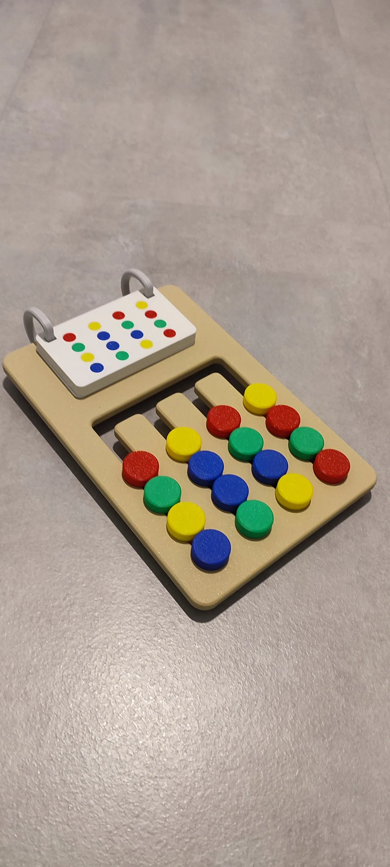 Logical sliding puzzle view 3