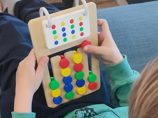 Logical sliding puzzle