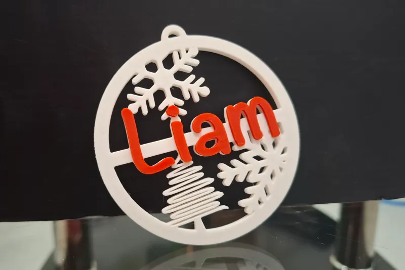 Simple Christmas ornament (with changeable name)