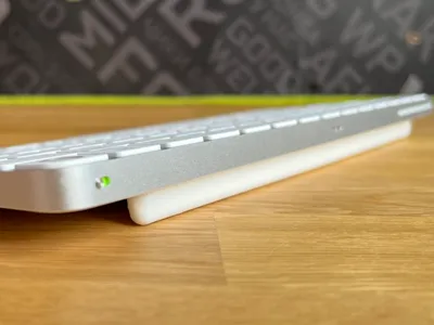 Apple Magic Keyboard Riser (Parametric)