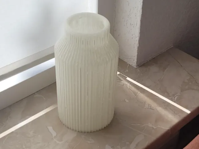 vase for fake flowers (less than 5H)