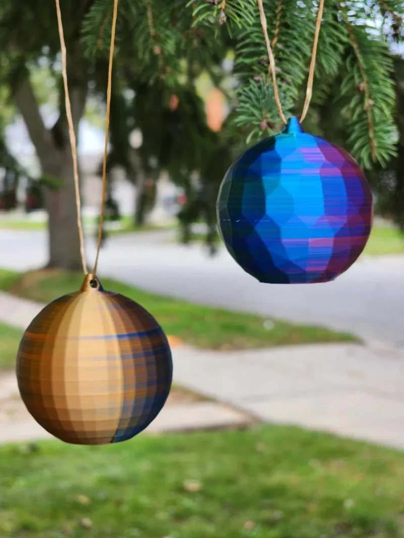 Christmas Bulb (Bauble)
