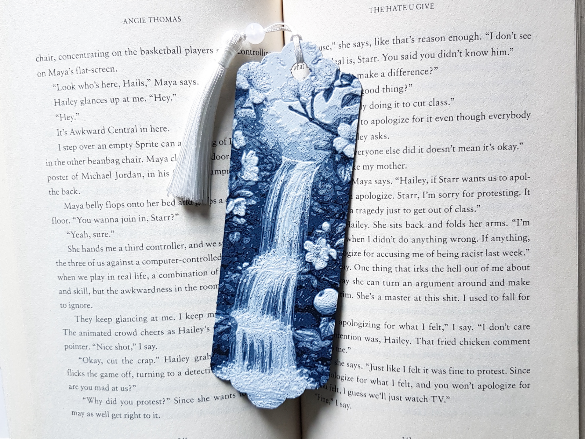 Bookmark, Waterfall
