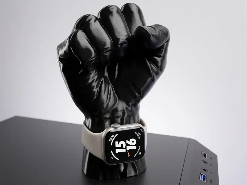 Iron Fist - Apple Watch Charging Stand