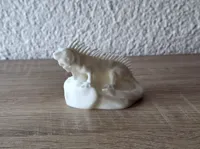 Figurine d'iguane réaliste — photo 2