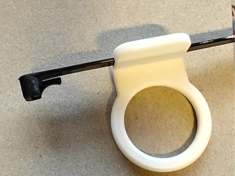 Holder for petling / preform using Zip-tie