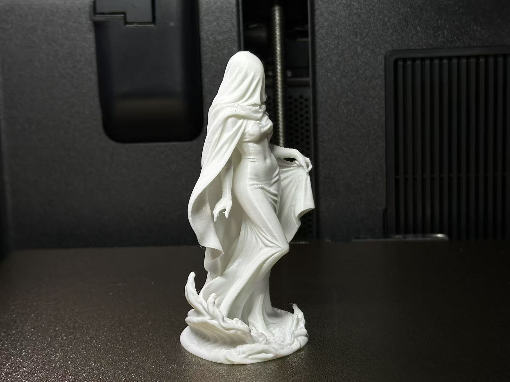 Miniatura 2 do modelo 3D 妖娆幽灵娘摆件 （倒置打印 支撑易拆）