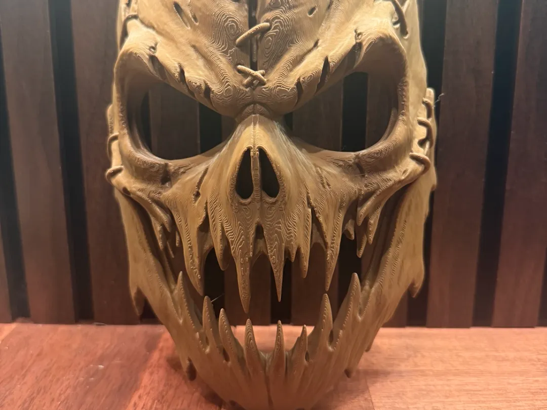 Korkunç Maske