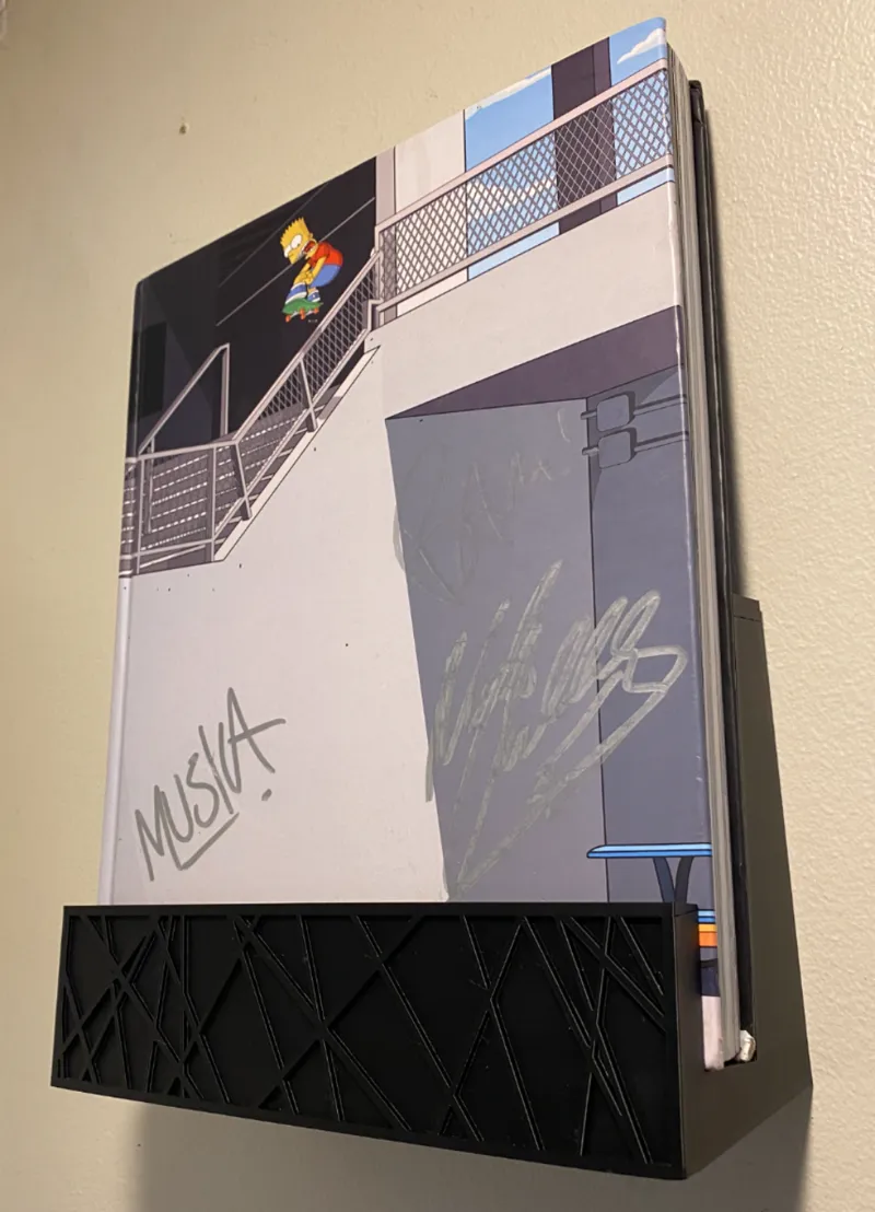 Bookshelf and display stand w optional wall mount