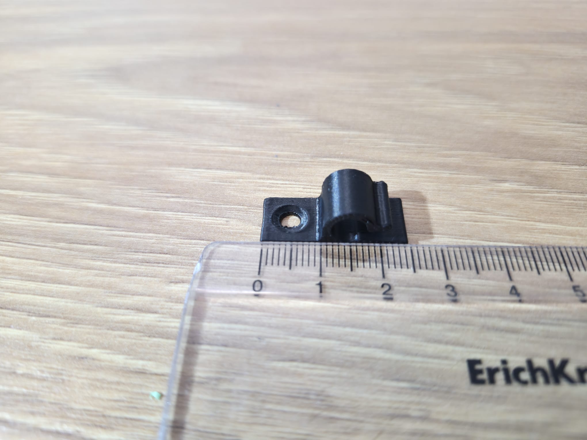 Miniatura 10 do modelo 3D Strong cable clips