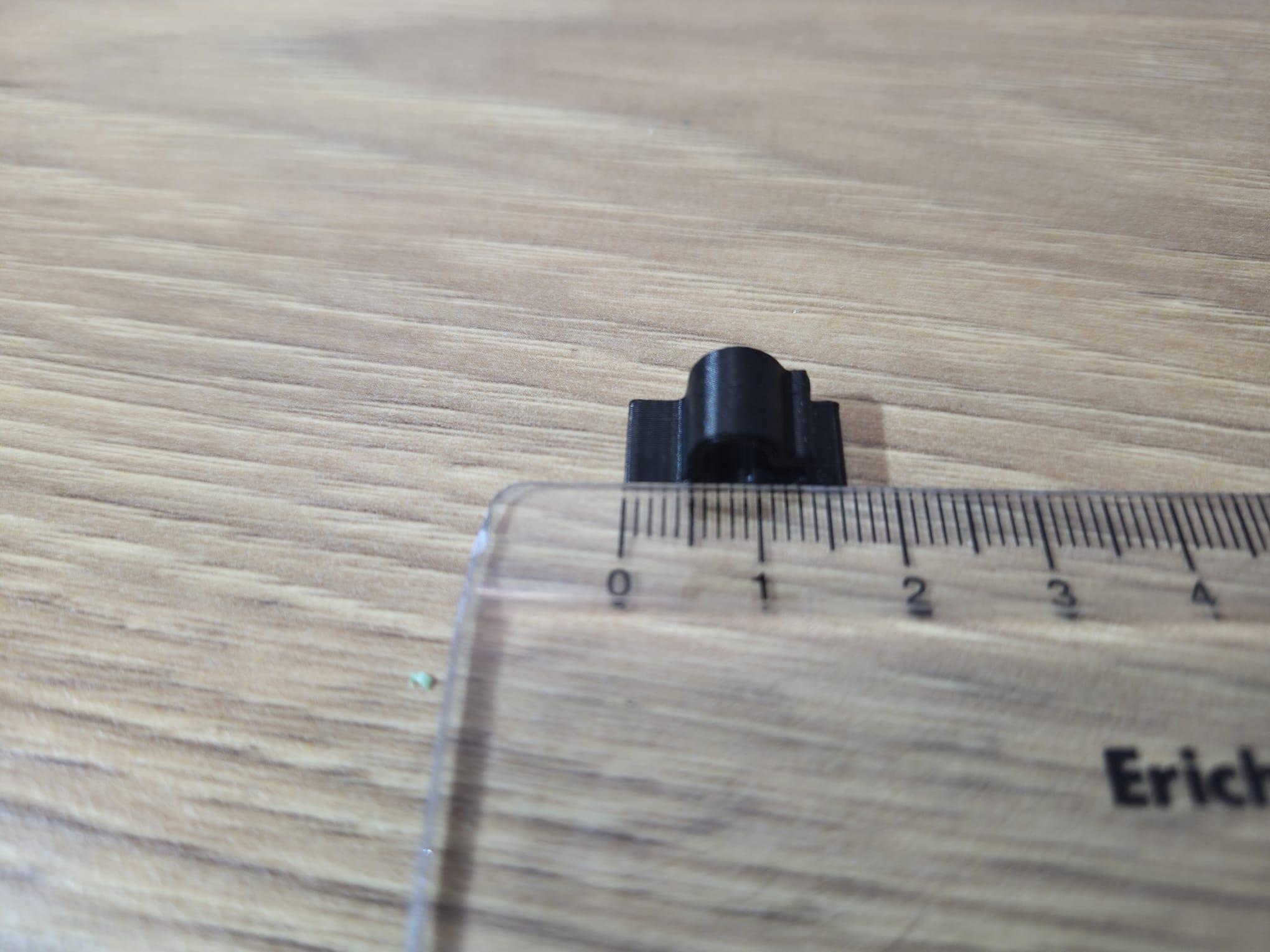 Miniatura 11 do modelo 3D Strong cable clips