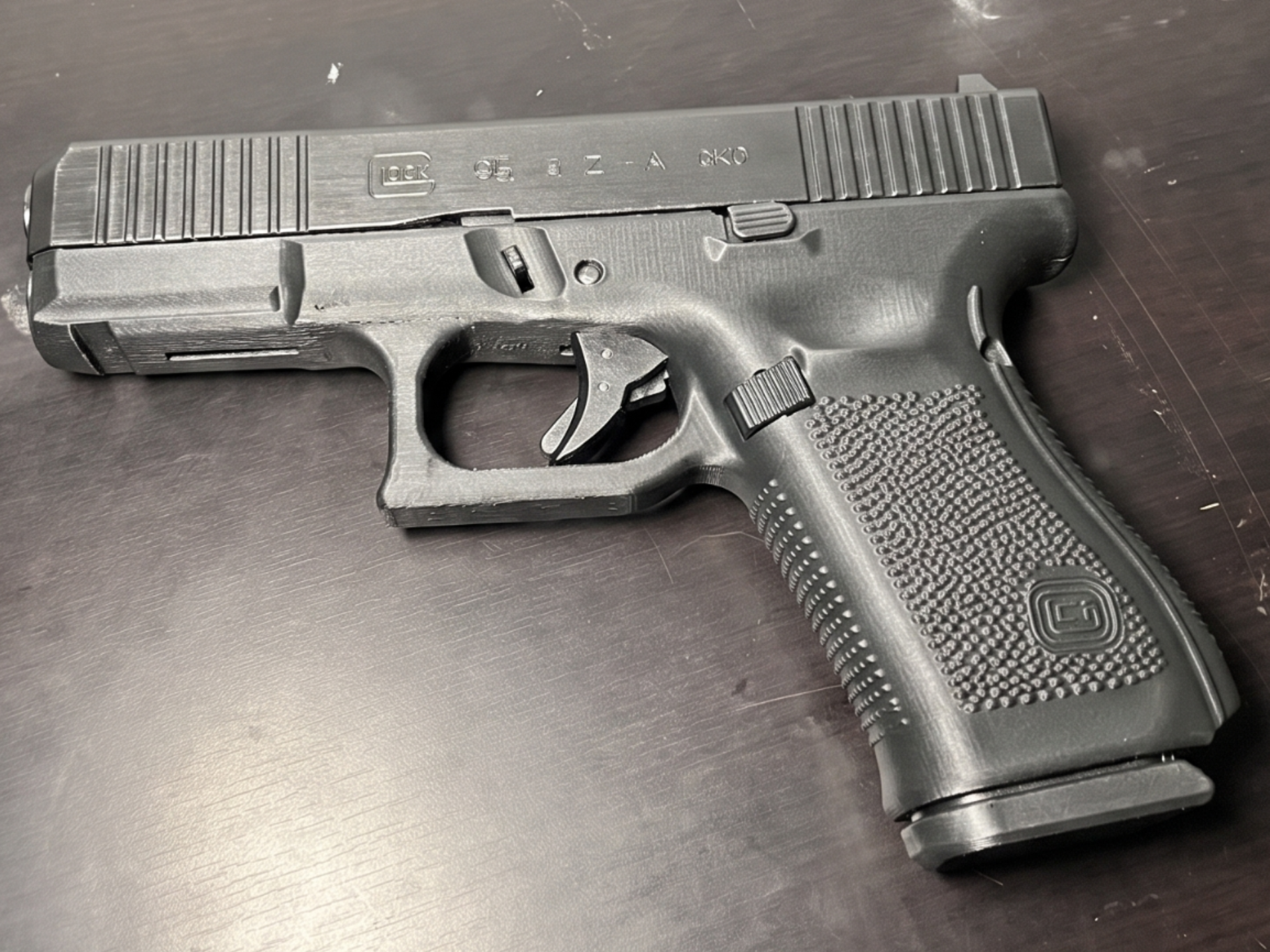 Realistic Glock 19 Static Prop & Cosplay Model