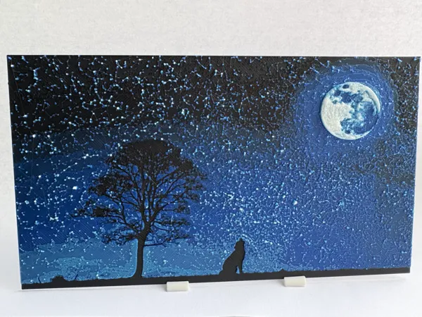 Loup hurlant à la lune — HueForge